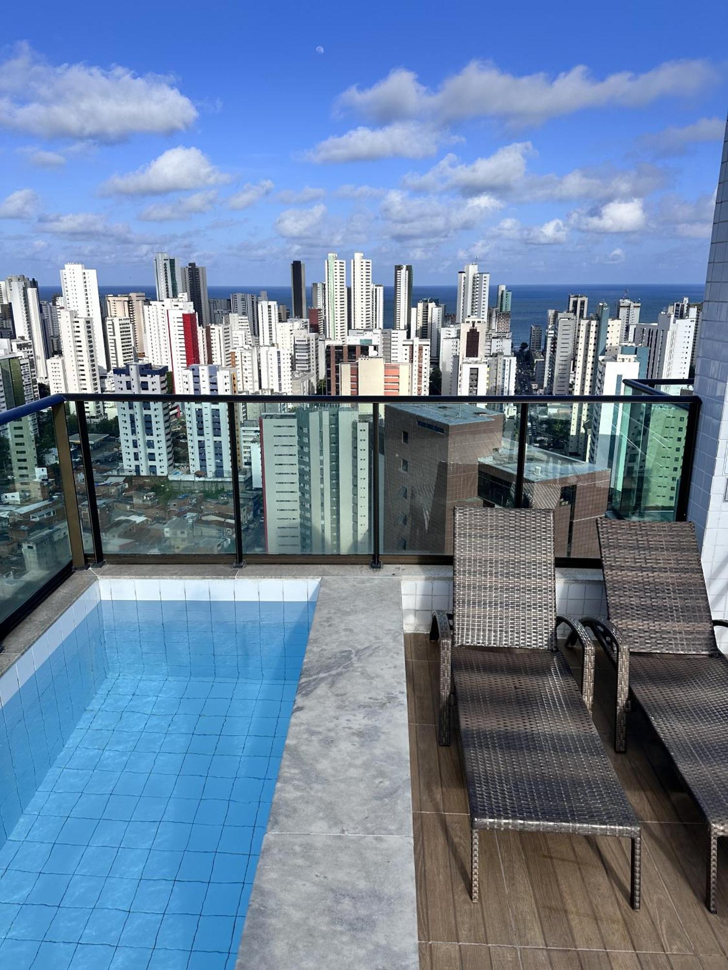 Flat 26º Andar Com Vista O Mar- Proximo Ao Shopping E A De Boa Viagem